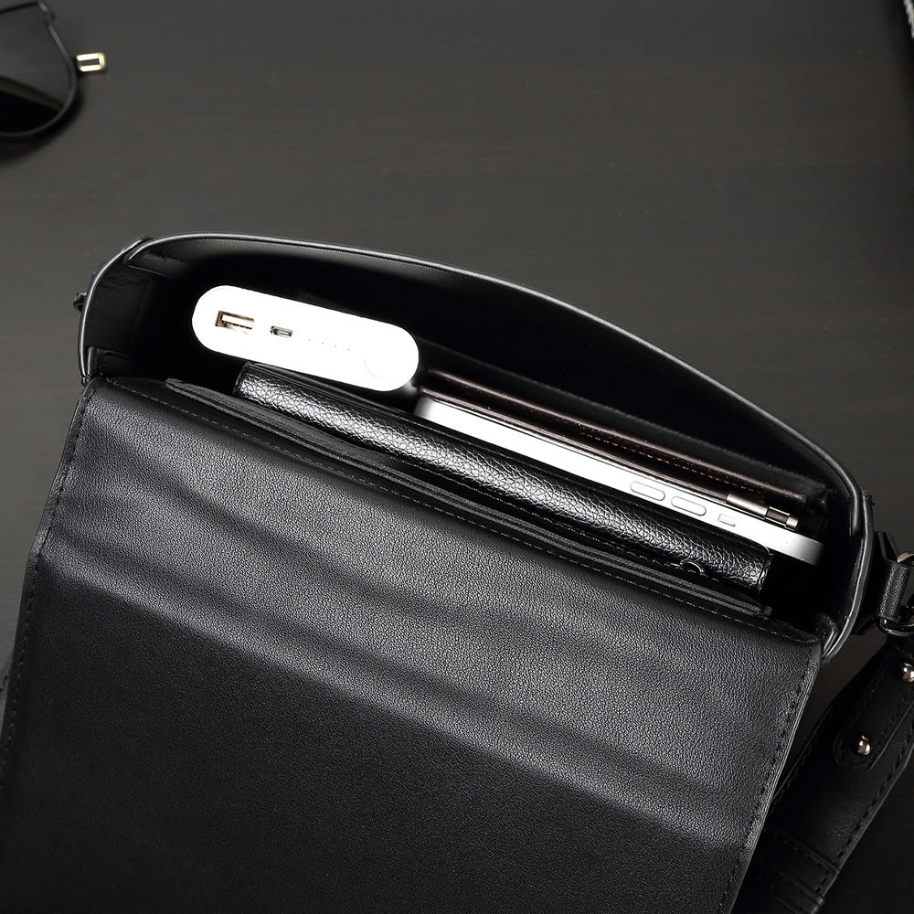 Practical Shoulder Bag in Modern Design Stornfield