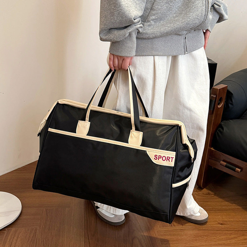 Sporty travel bag Stornfield