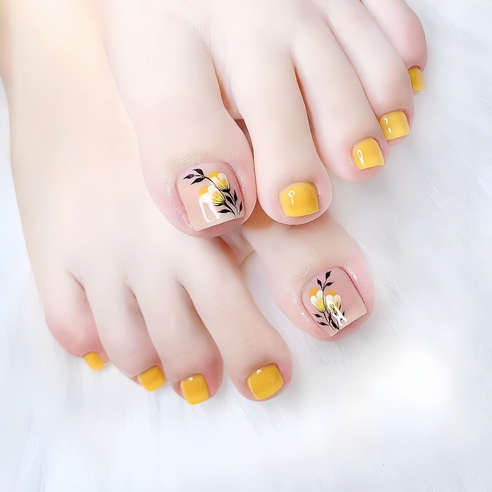 Artificial nails in floral design with accessories Stornfield