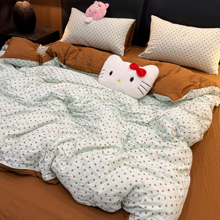 Charming Polka Dot Comforter Set