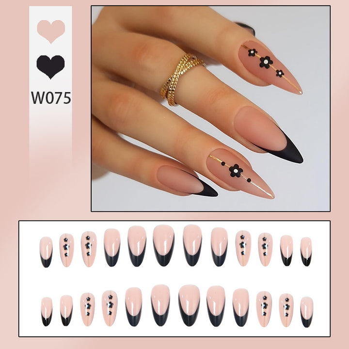 Artful nail designs with elegant accents Stornfield