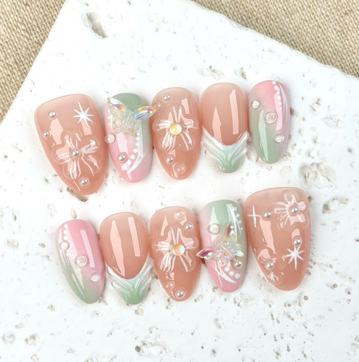 Artistic Press-On Nail Art Set