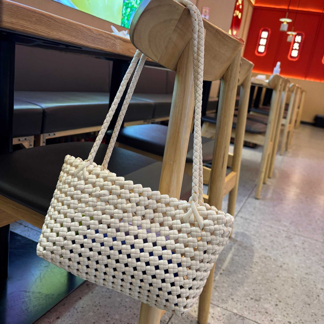 Handwoven shopping bag with soft handle Stornfield