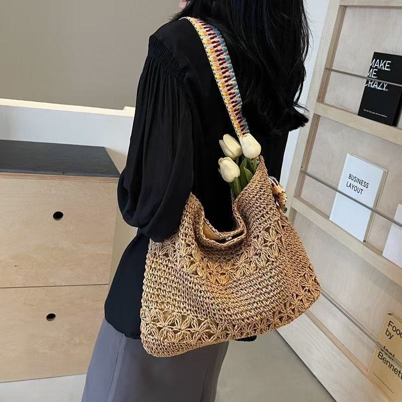 Handcrafted tote bag with colorful shoulder strap Stornfield