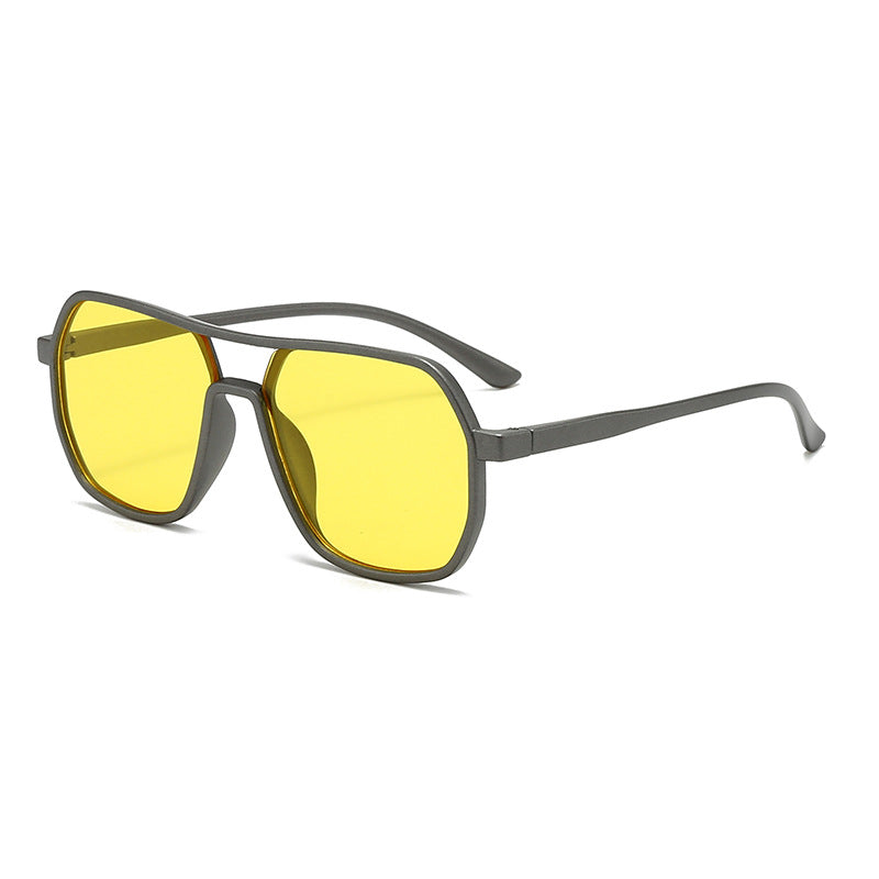 Women's trendy oversized sunglasses in modern design Stornfield