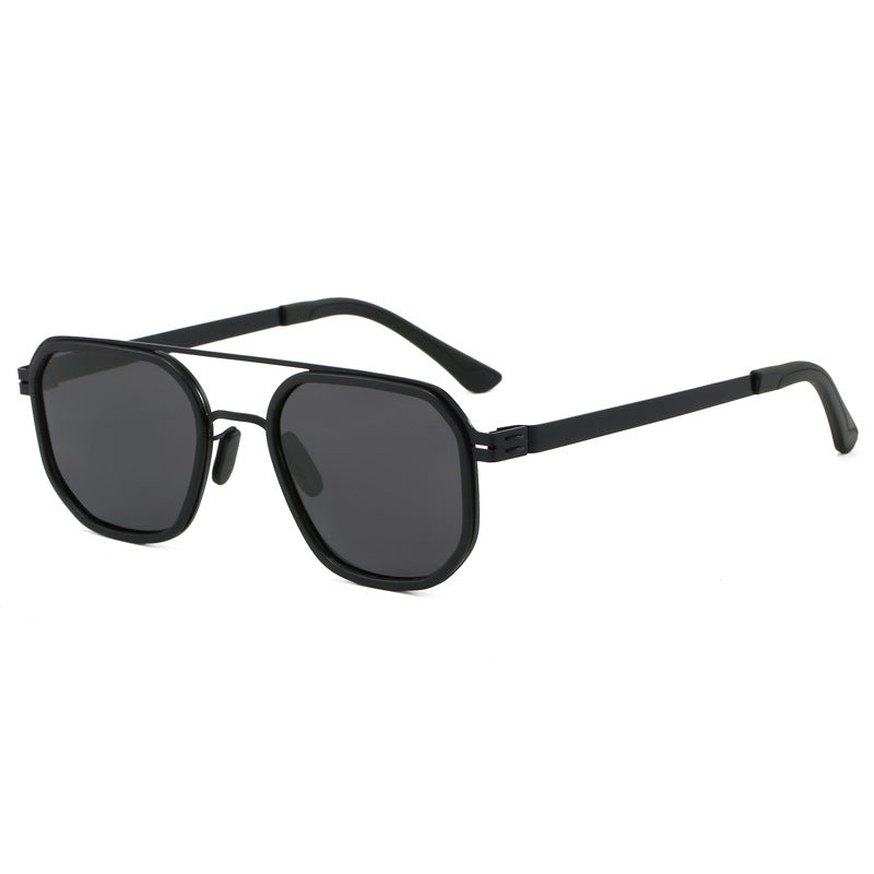 Ladies fashionable sunglasses in modern stylish design Stornfield
