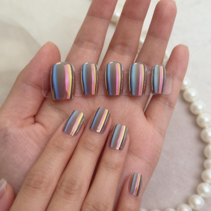 Reflective Press-On Nail Set Stornfield