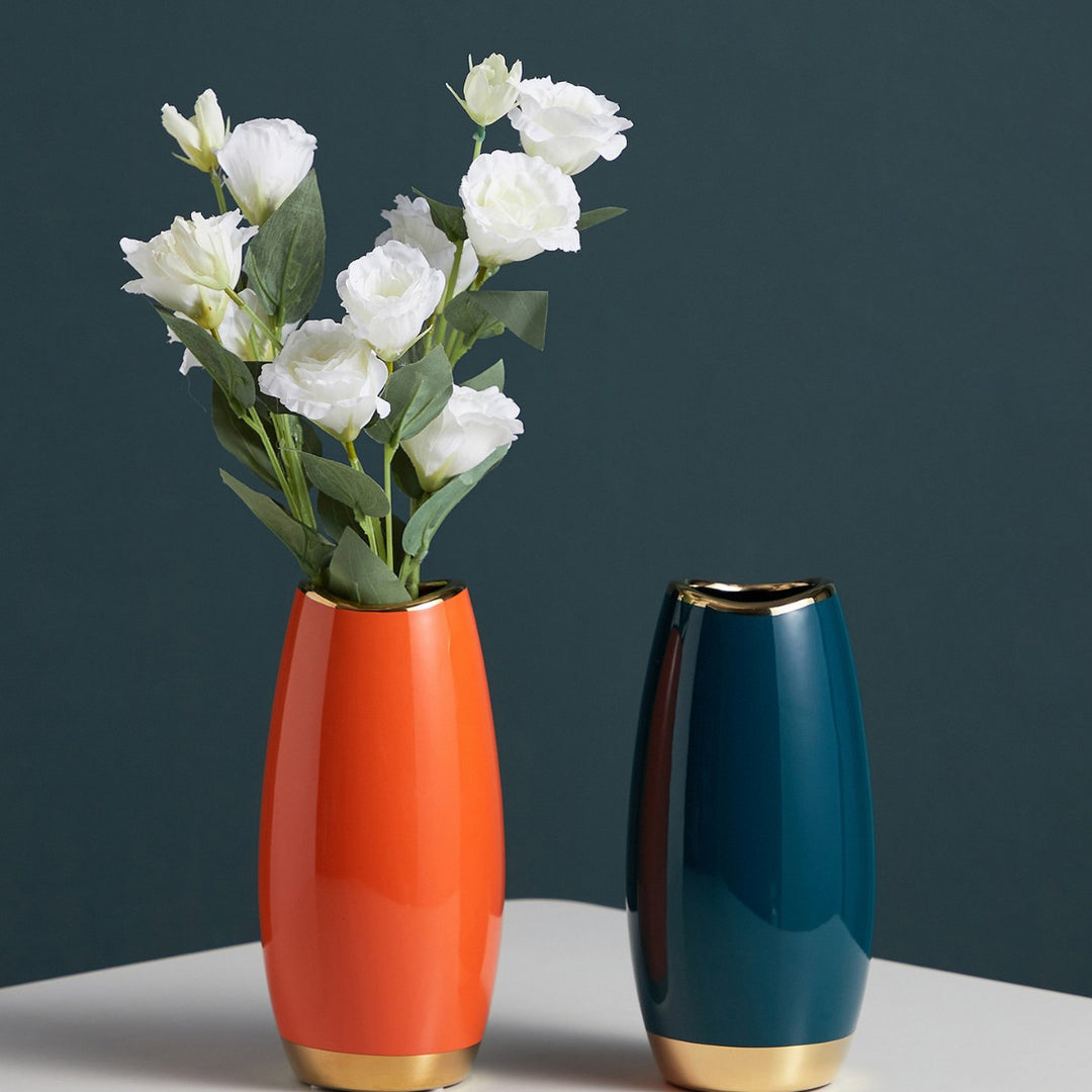 Elegant ceramic vase in modern design Stornfield
