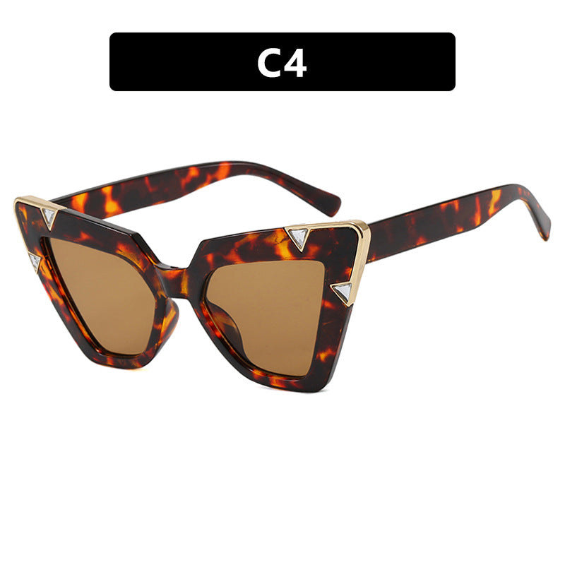 Women's Cat-Eye Sunglasses with Luxurious Design and Protective UV Filter Stornfield