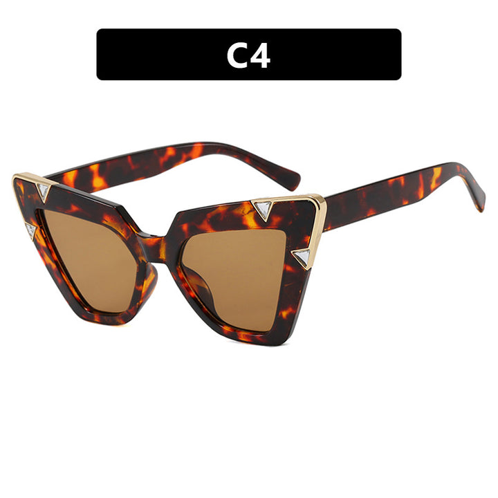 Women's Cat-Eye Sunglasses with Luxurious Design and Protective UV Filter Stornfield
