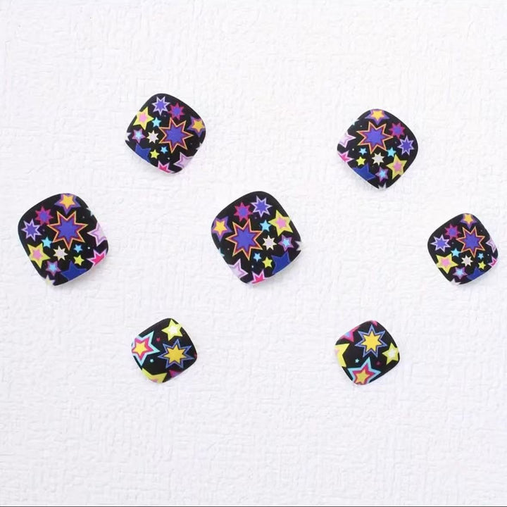 Nail art set with colorful star pattern Stornfield