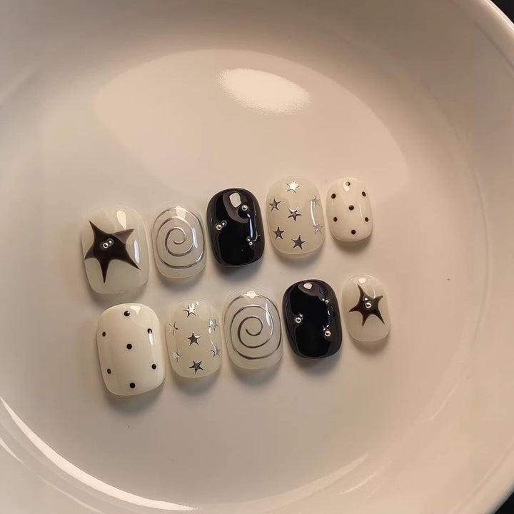 Stylish Press-On Nail Art Set  1791773888