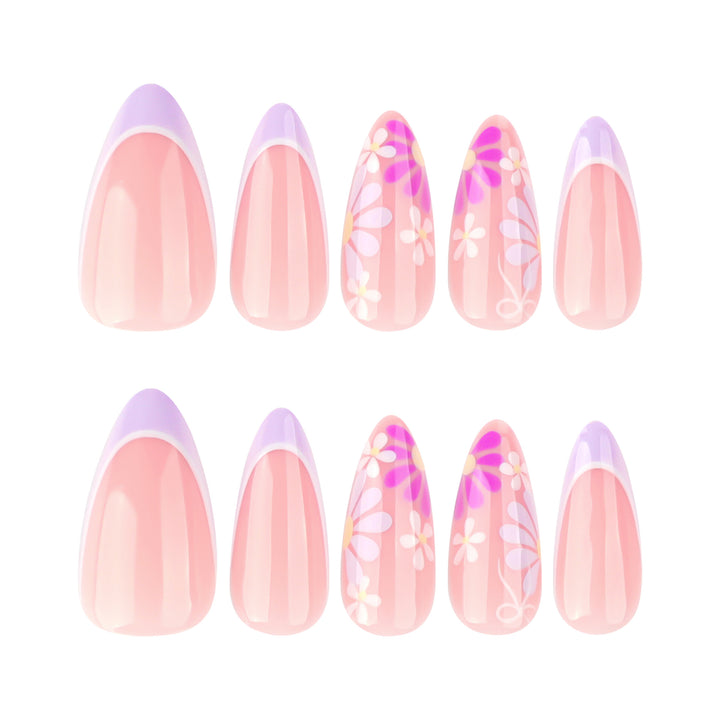 Artful nail extensions with floral accents and shine Stornfield