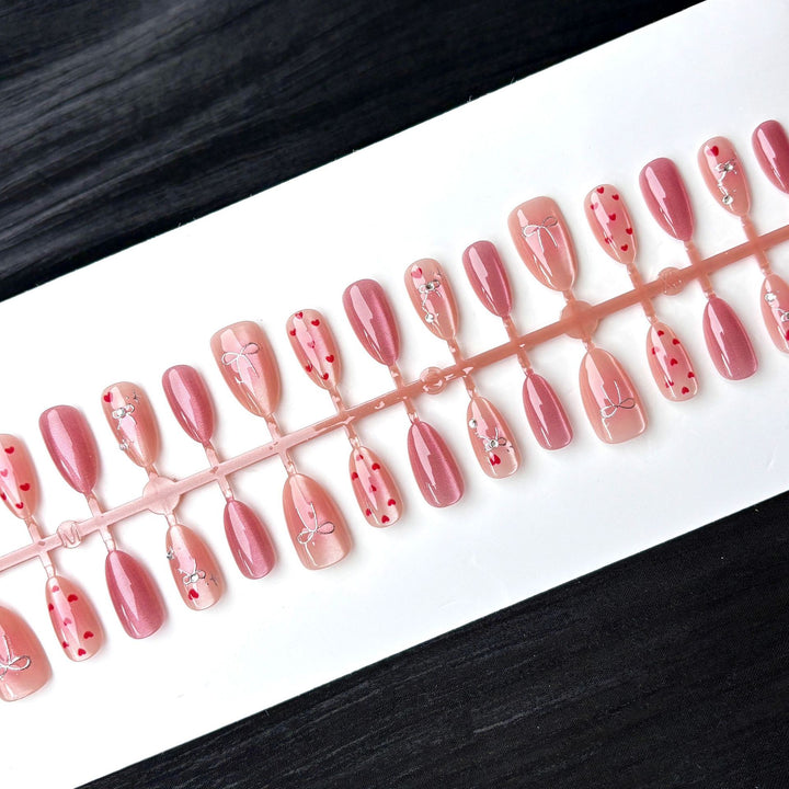 Elegant Polka Dot and Lace Press-On Nail Set