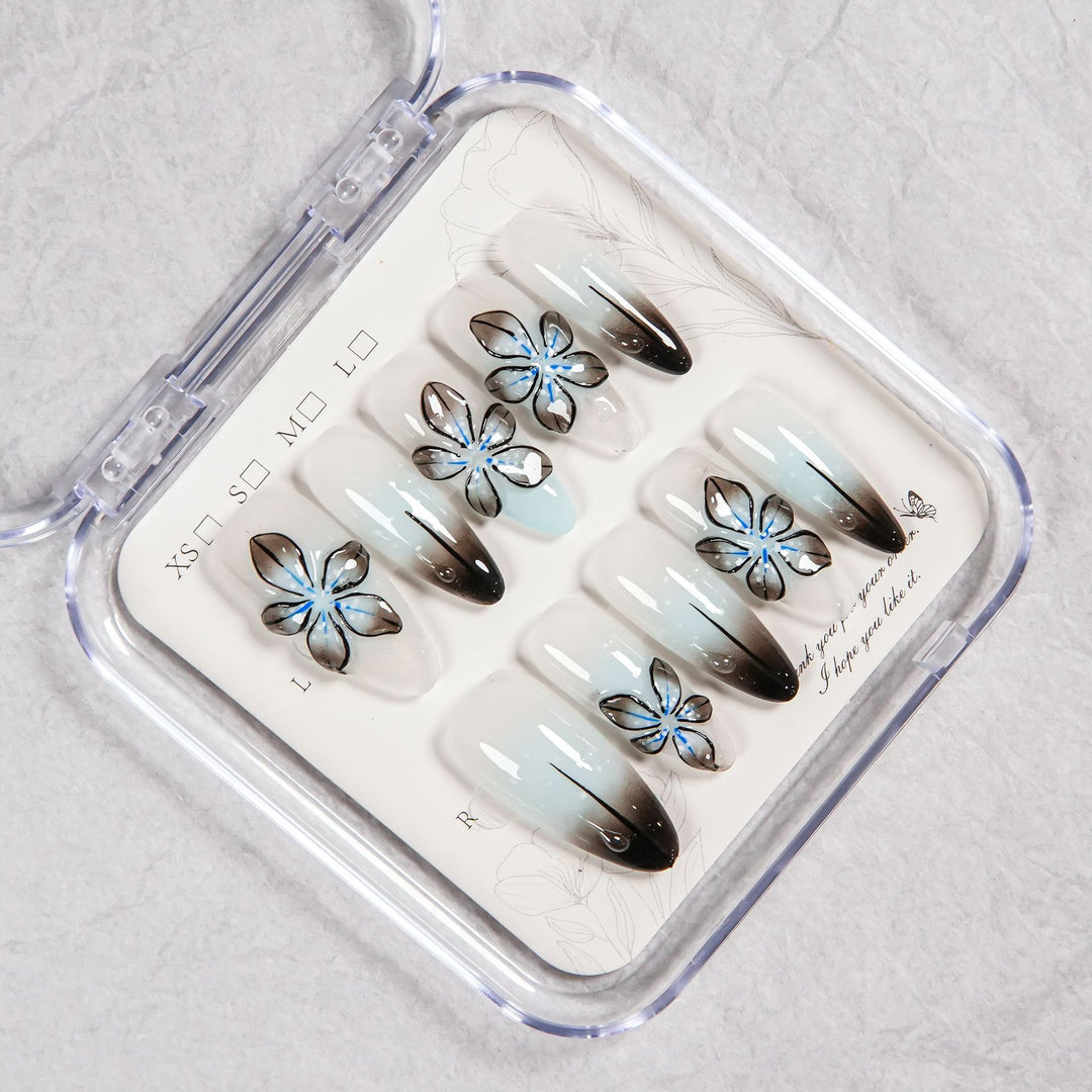 Decorative Floral Press-On Nails