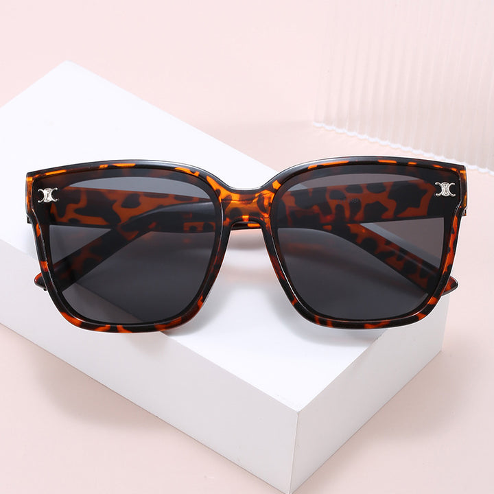 Women's Fashionable oversized sunglasses with diamond-shaped lenses Stornfield