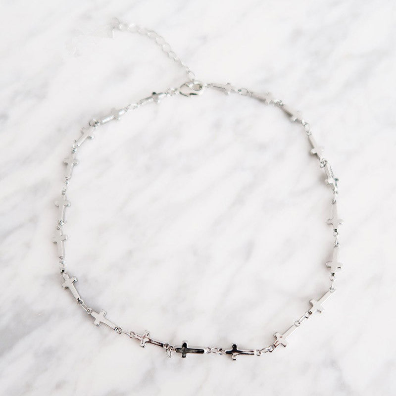 Minimalist Cross Design Chain Necklace Stornfield