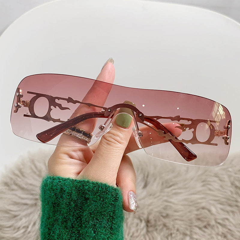 Ladies fashionable sunglasses with innovative design Stornfield