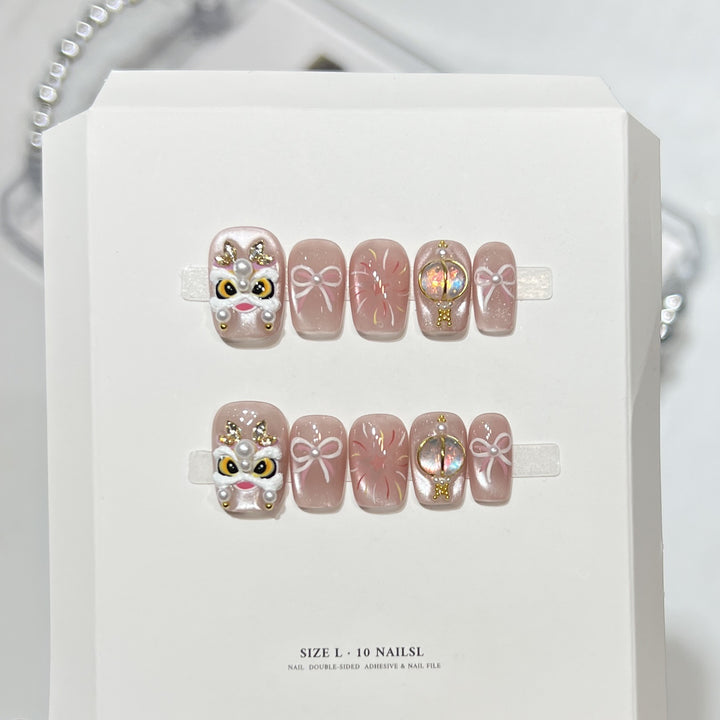 Artistic Press-On Nail Set with Elegant Floral Design Stornfield
