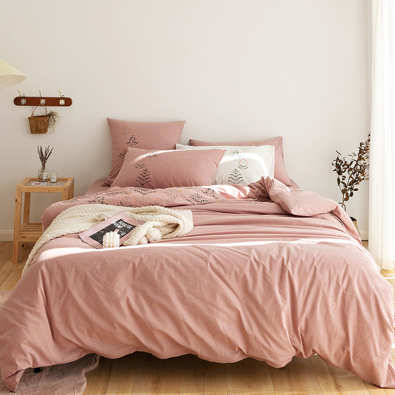 Bedding set made of cotton Renforcé with embroidered floral all-over and reversible function