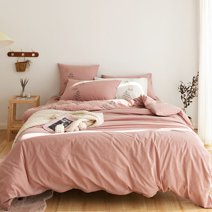 Bedding set made of cotton Renforcé with embroidered floral all-over and reversible function