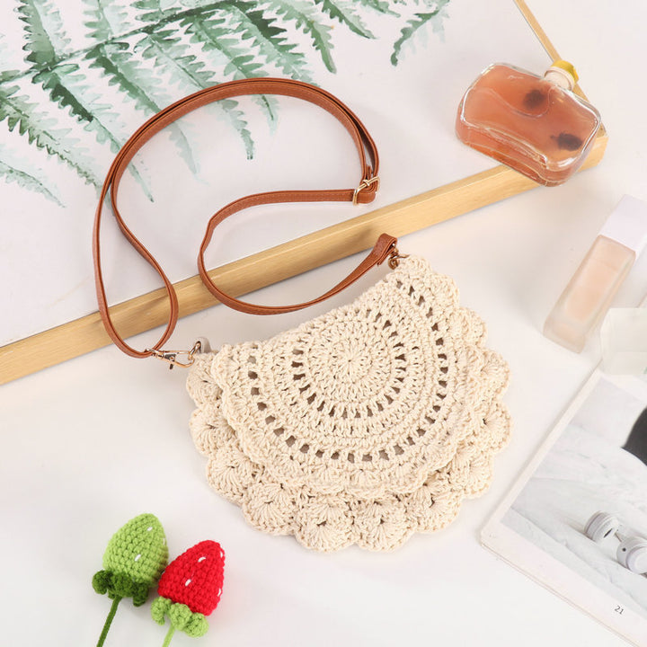 Crochet bag with playful structure design Stornfield
