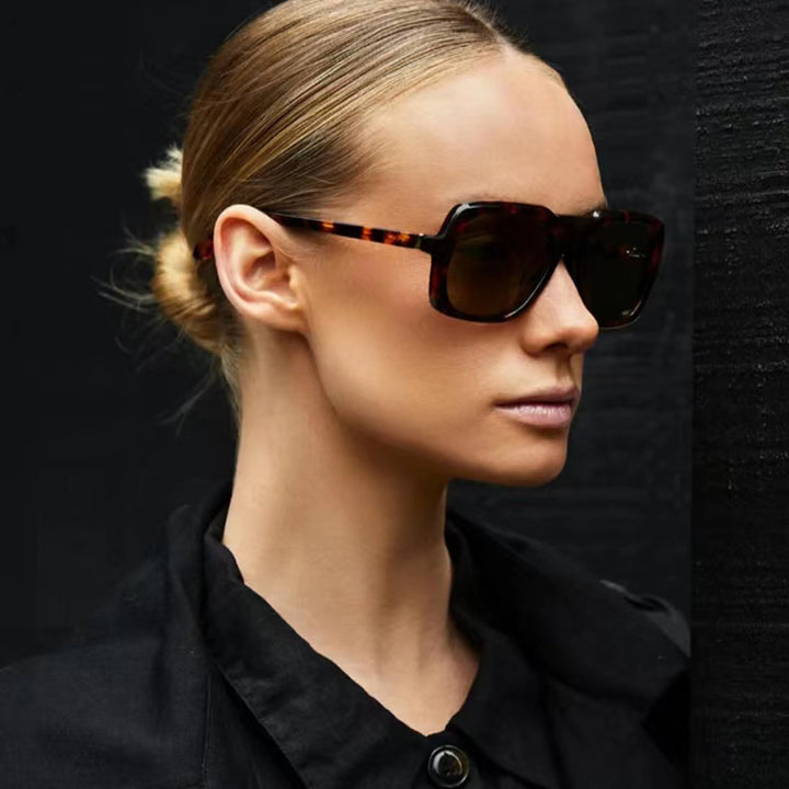 Women's extraordinary sunglasses in modern animal print design Stornfield