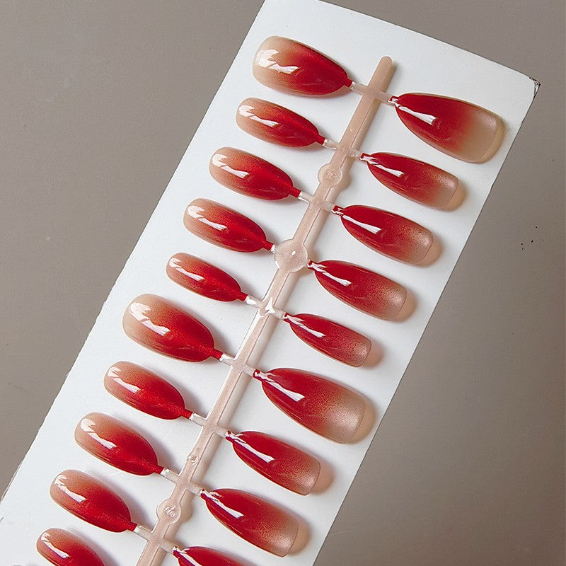 Artificial Nails in Elegant Ombre Look Stornfield