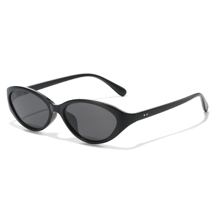 Stylish Retro-Inspired Cat-Eye Sunglasses Stornfield