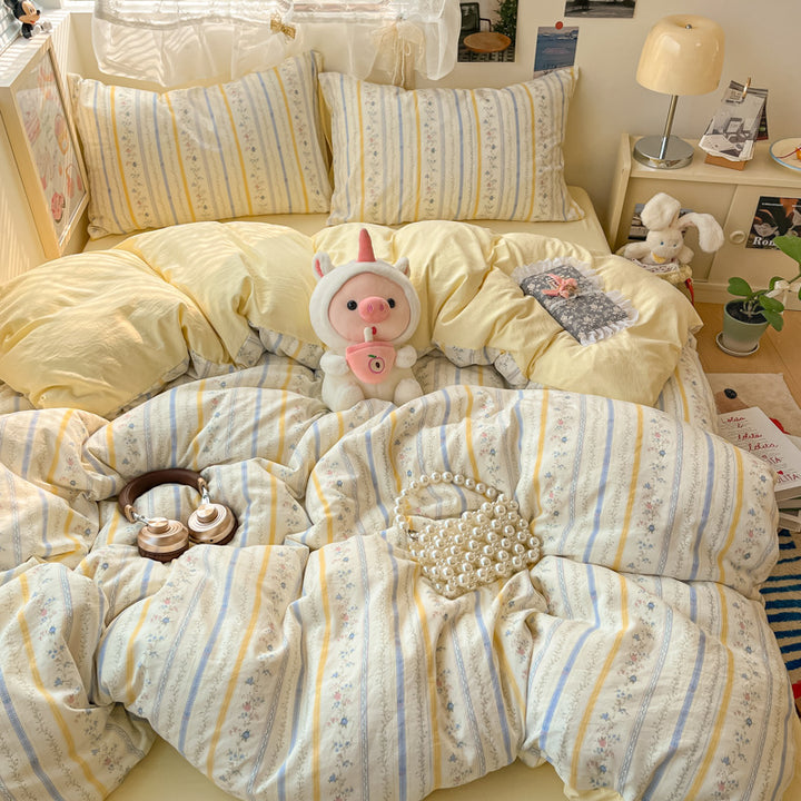 Floral Patterned Comforter Set