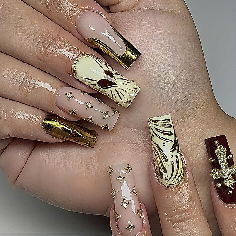 Decorative Press-On Nail Art Set with Elegant Embellishments Stornfield