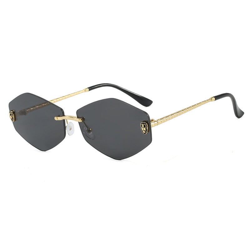 Women's geometric sunglasses in modern design with elegant metal frame Stornfield