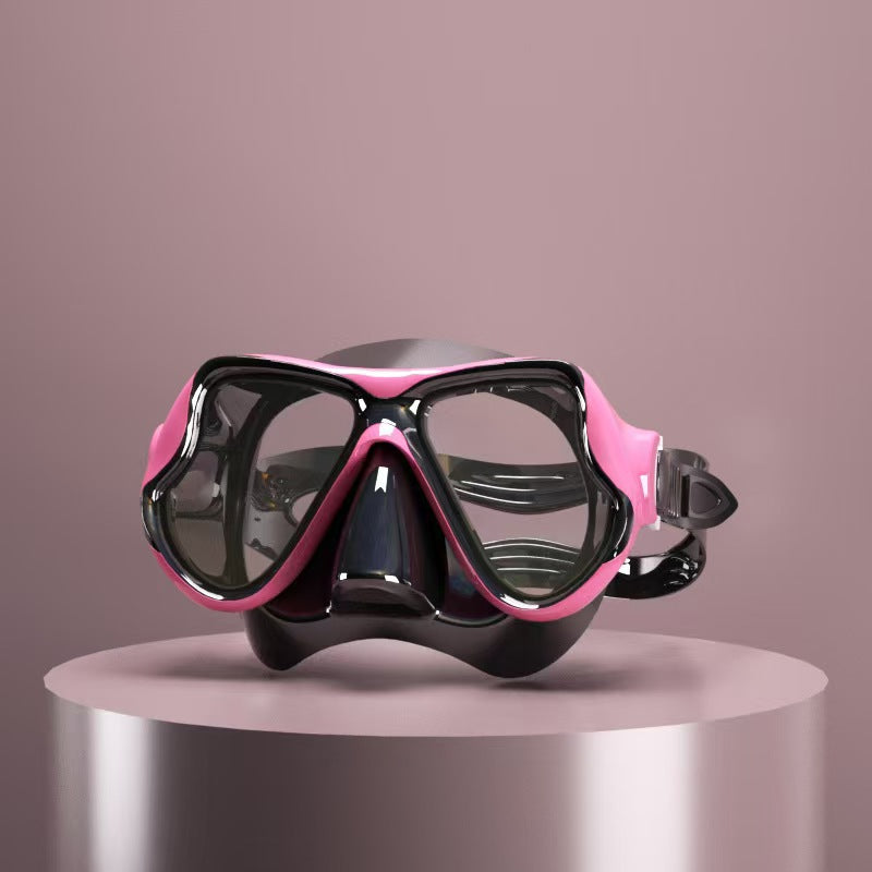 Diving mask with ergonomic design and a flexible snorkel Stornfield