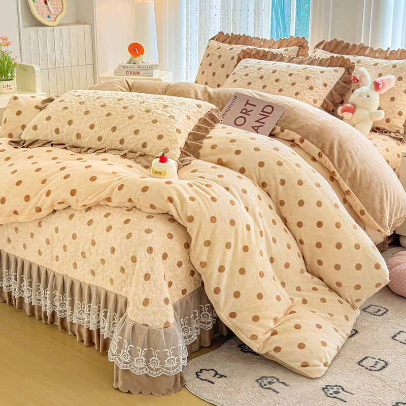 Cozy Heart-Printed Bedding Set