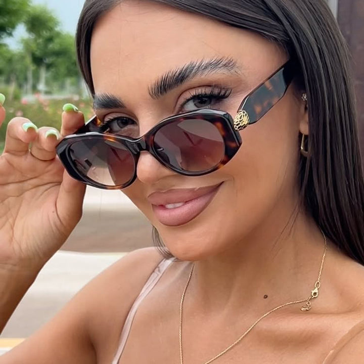 Women elegant sunglasses with stylish contours Stornfield