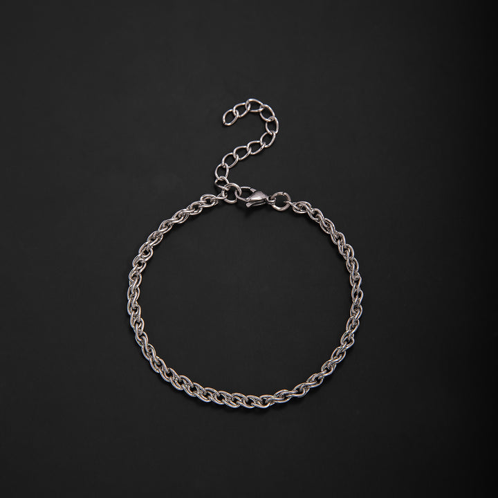 Interlaced Metal Link Bracelet Stornfield