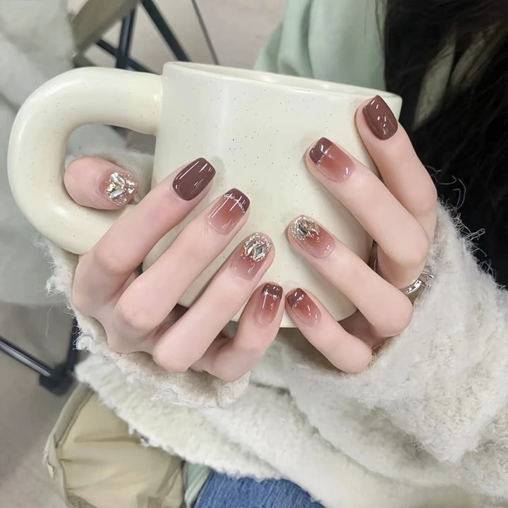 Premium Glamorous Press-On Nail Extensions Stornfield