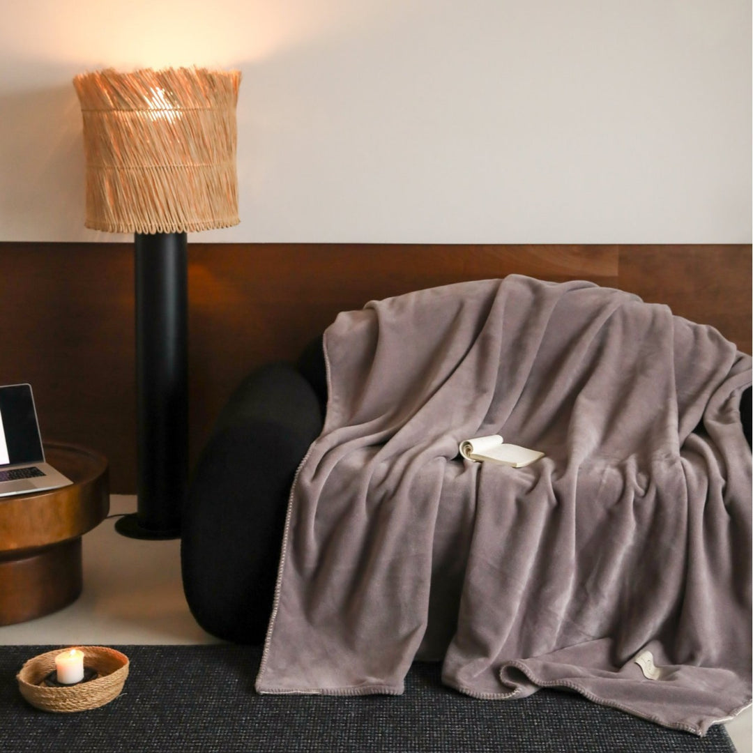 Plush Microfiber Velvet Throw Blanket with Satin Stitched Edge