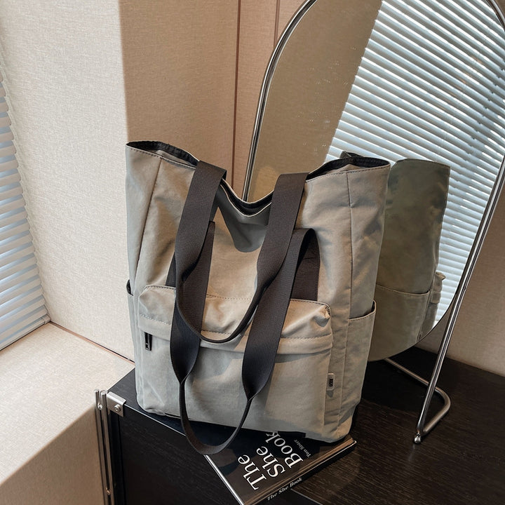 Practical Tote Bag With Multiple External Pockets Stornfield