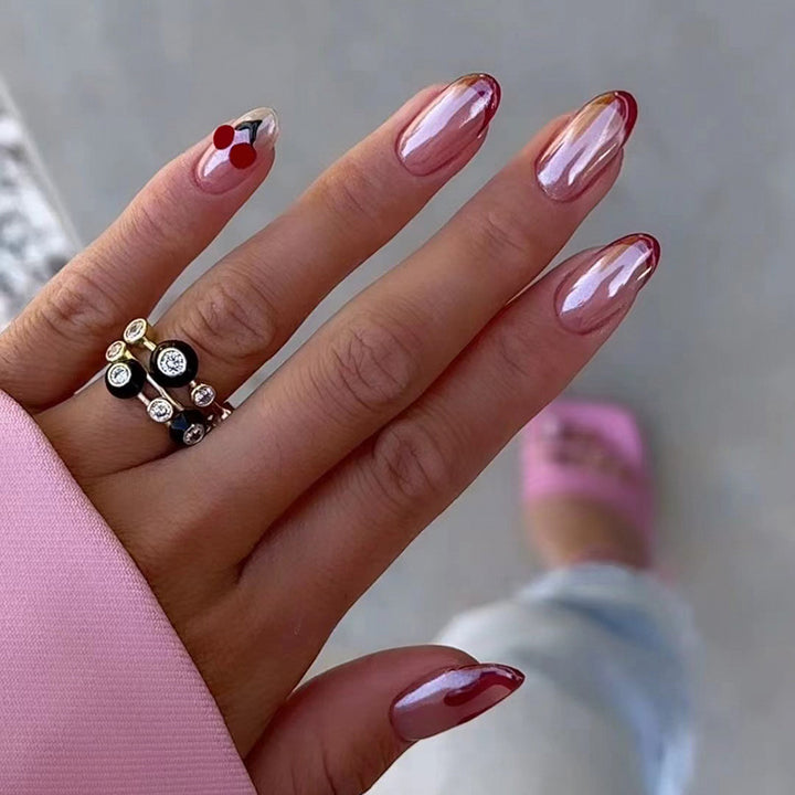 Artificial nail art in elegant design Stornfield