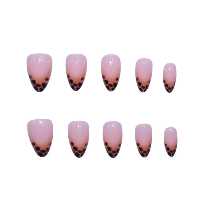 Elegant Press-On Nails with Animal Accents Stornfield