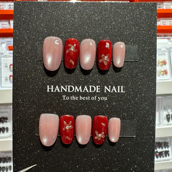 Handmade Nail Art Set with Elegant Floral Accents