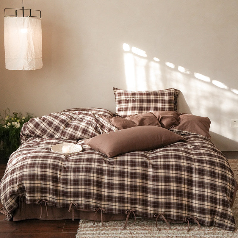 Plaid Cotton-Linen Duvet Cover Set with Tie-Closures and Pillow Shams
