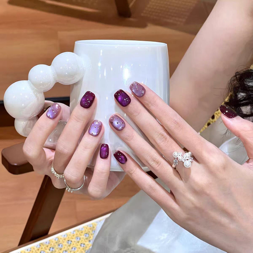 Artificial nails with ombre effect and glitter Stornfield