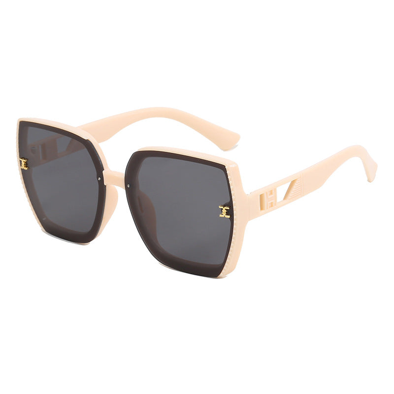 Ladies square sunglasses with high-quality frame and UV protection Stornfield