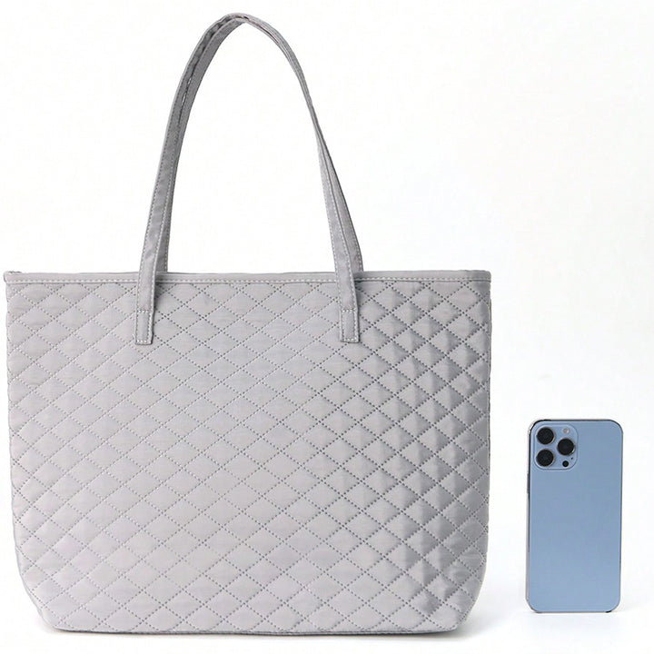 Fashionable handbag made of textured material Stornfield