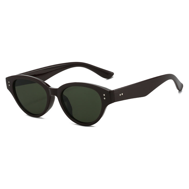 Women Cat-Eye Sunglasses with retro-inspired frame structure Stornfield