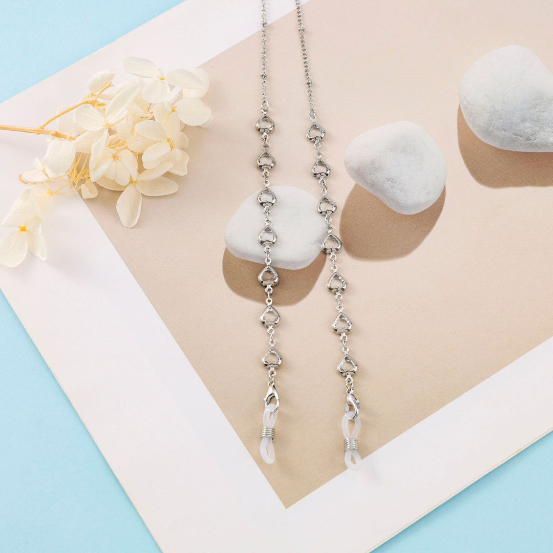 Heart-Shaped Eyewear Chain Stornfield