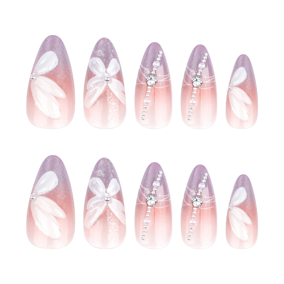 Artful Nail Extensions with Delicate Flower Designs Stornfield