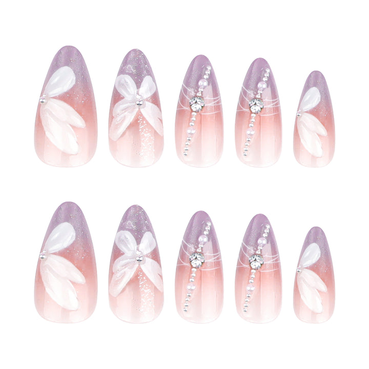 Artful Nail Extensions with Delicate Flower Designs Stornfield
